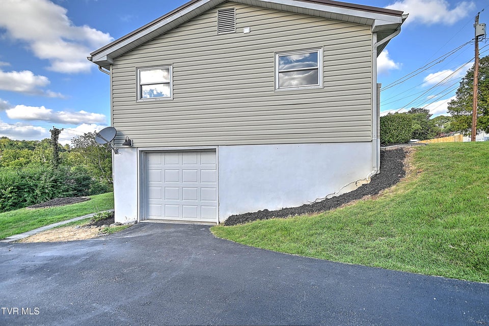 Photo #44: 420 Merriewood Drive