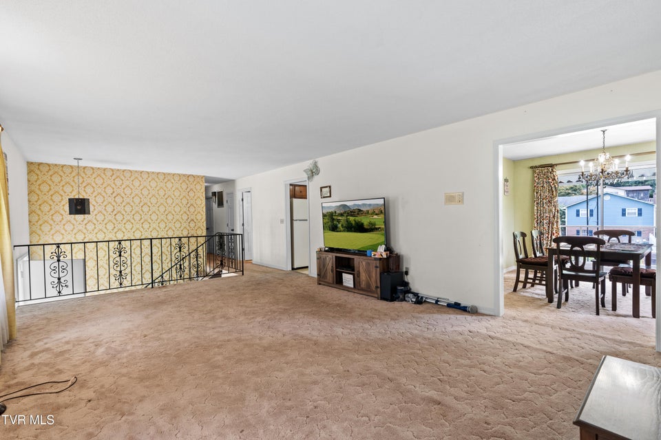 Photo #10: 1510 Sun Valley Drive