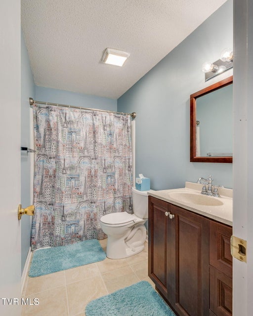 Photo #18: 2518 Lakeview Drive