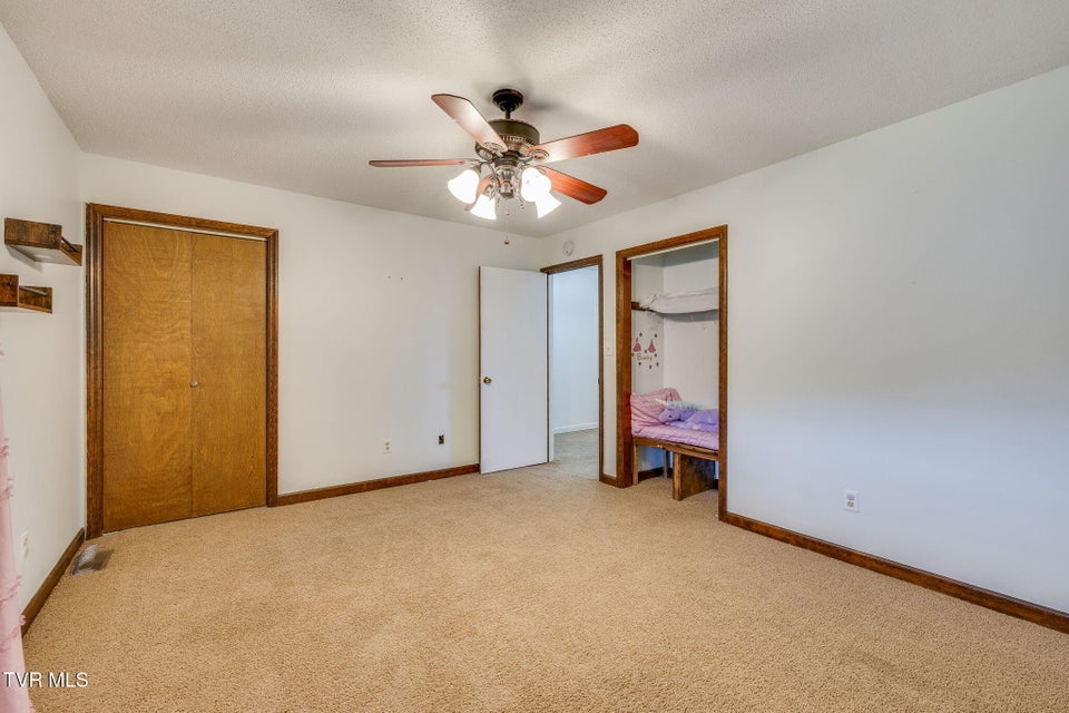 Photo #21: 2518 Lakeview Drive