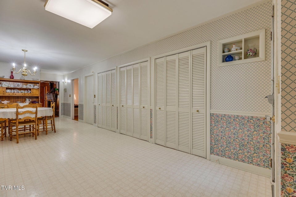Photo #17: 304 Ridgecrest Drive