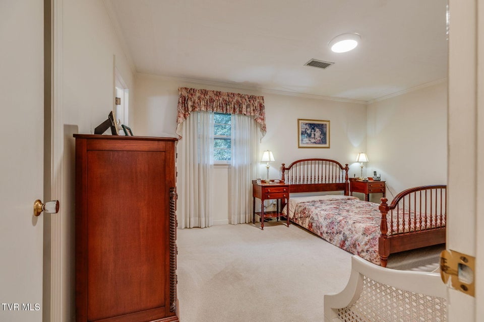 Photo #18: 304 Ridgecrest Drive