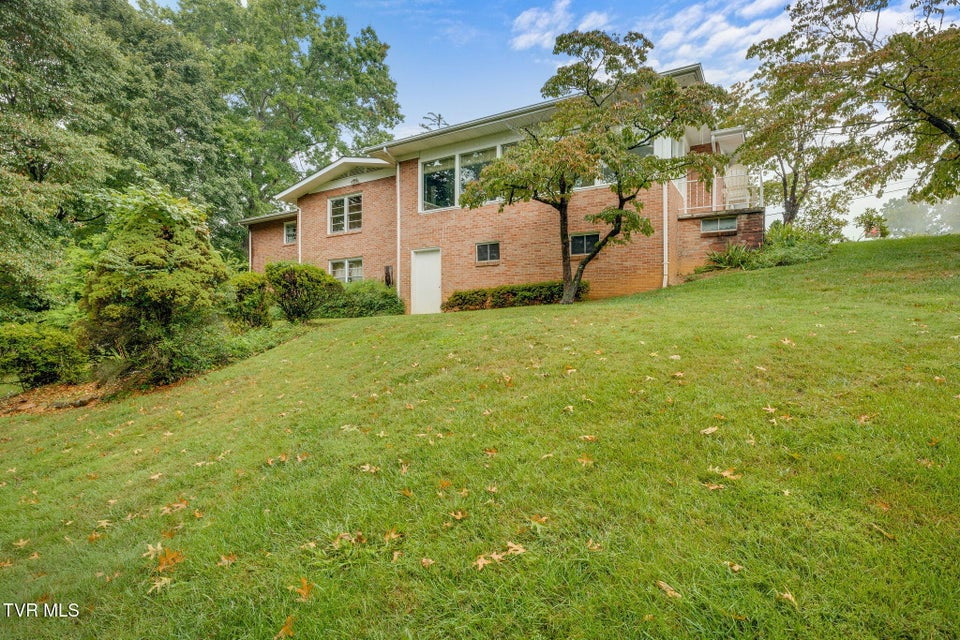 Photo #36: 304 Ridgecrest Drive