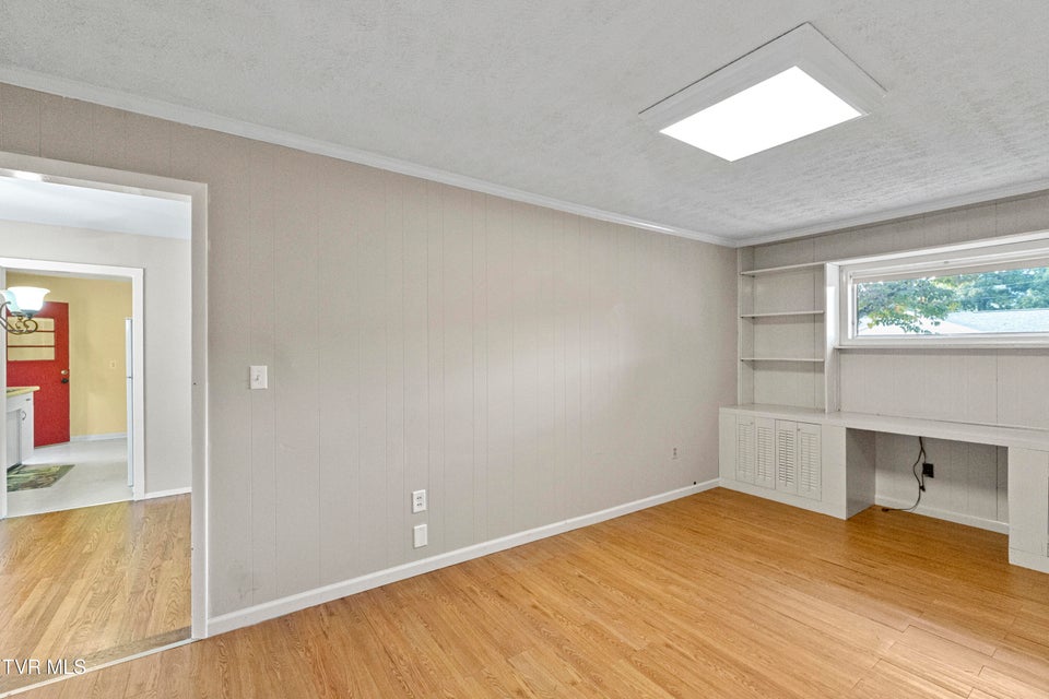 Photo #17: 730 Douglas Drive
