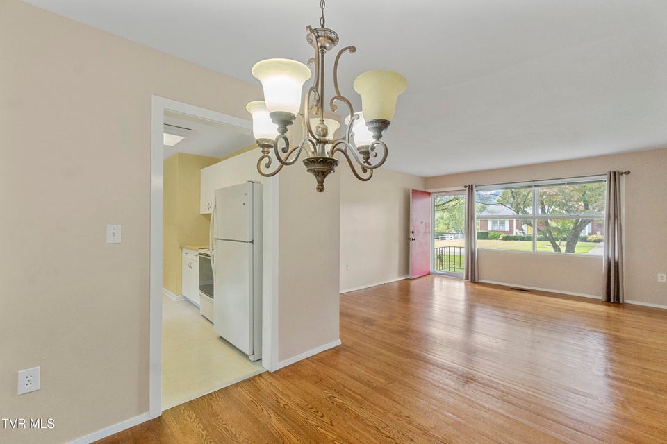 Photo #26: 730 Douglas Drive