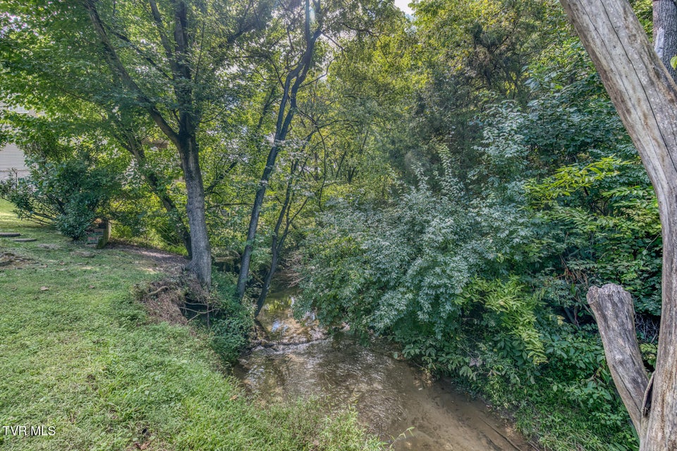 Photo #55: 129 Westin Parc
