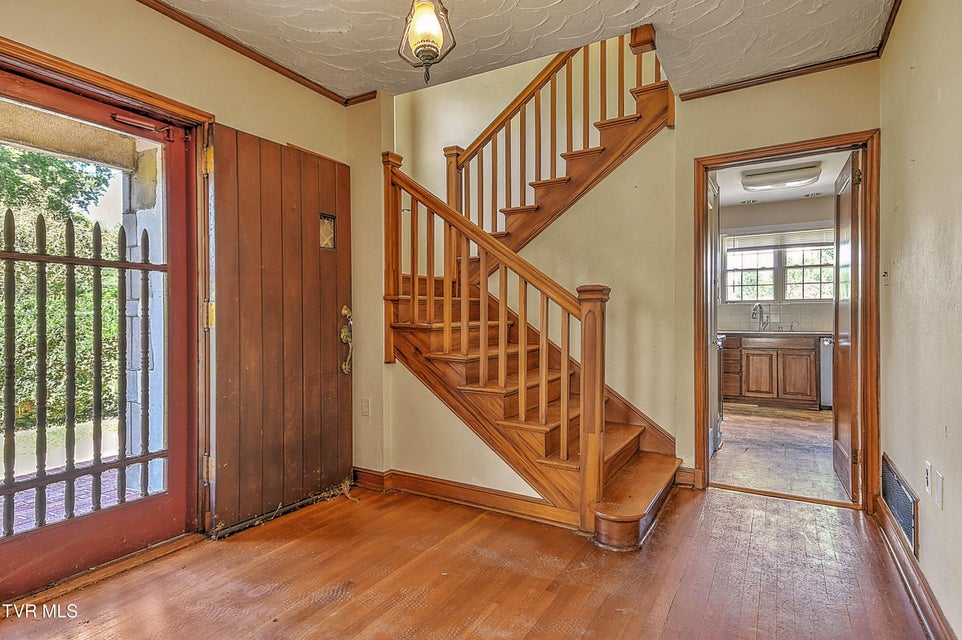 Photo #9: 1719 Holston Drive
