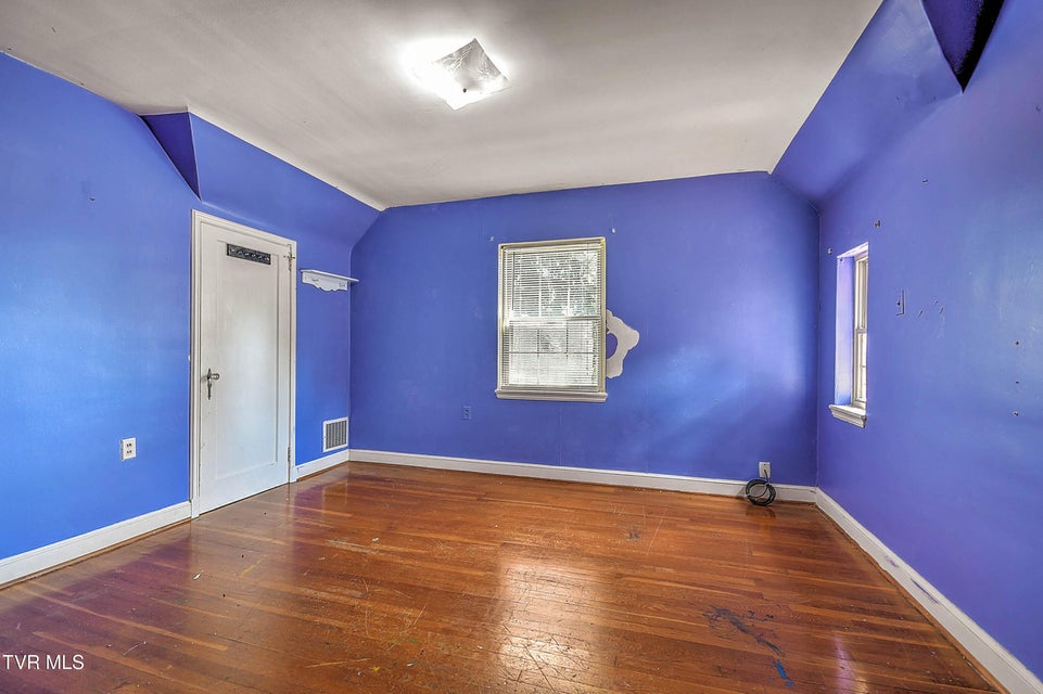 Photo #32: 1719 Holston Drive
