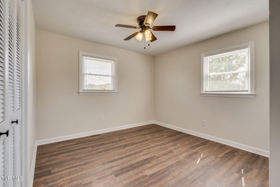 Photo #19: 129 Amhurst Lane