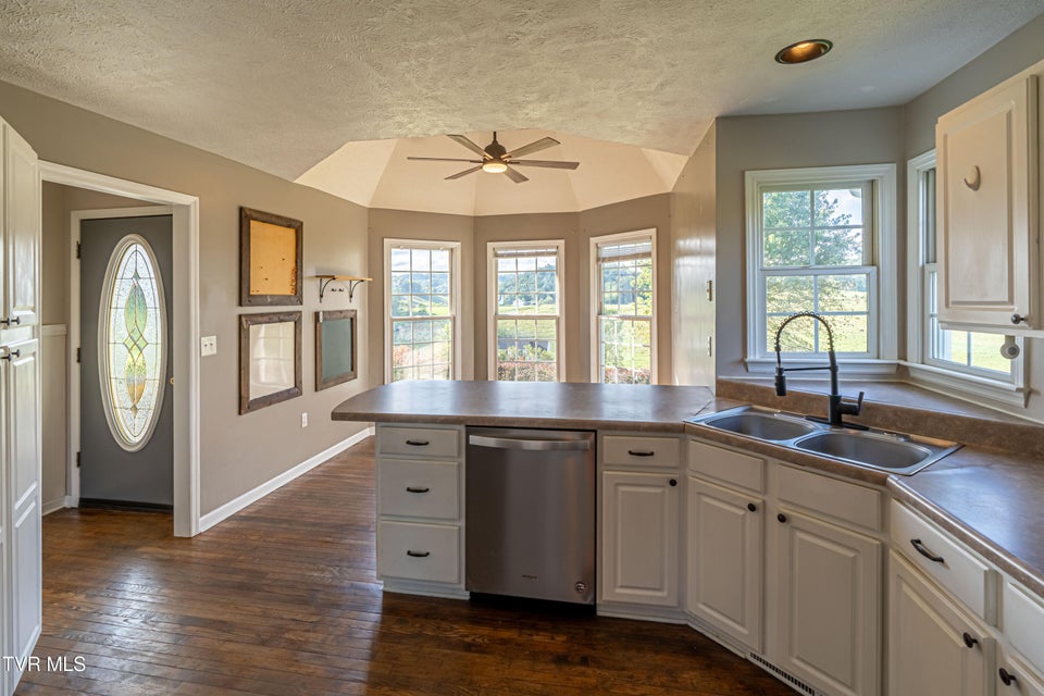 Photo #12: 22430 Azure Lane