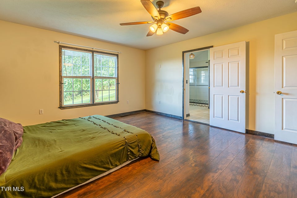 Photo #33: 22430 Azure Lane