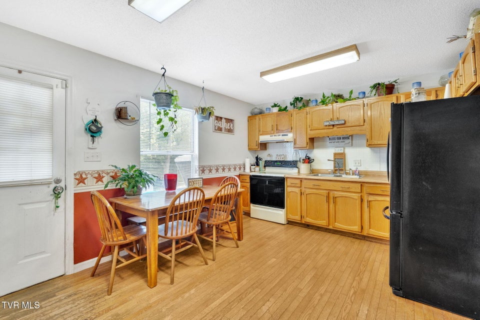 Photo #9: 3218 Avoca Road