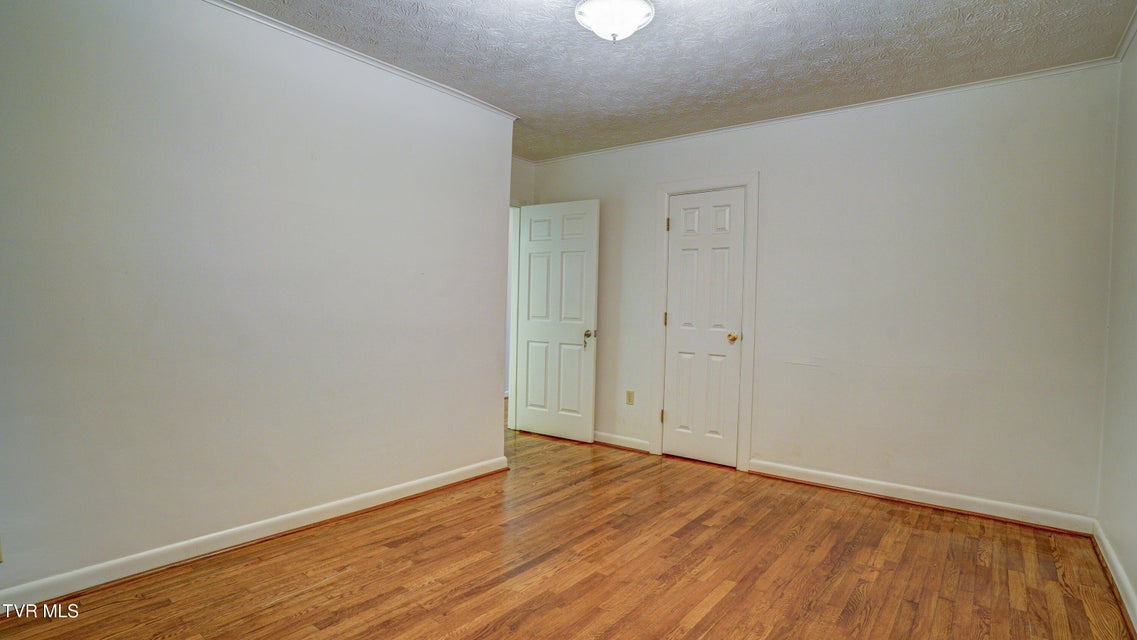 Photo #24: 1717 Oakwood Drive