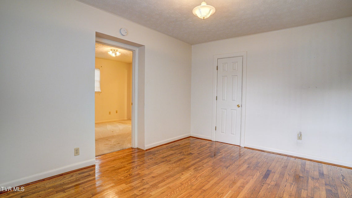 Photo #28: 1717 Oakwood Drive