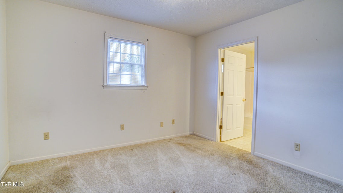 Photo #29: 1717 Oakwood Drive