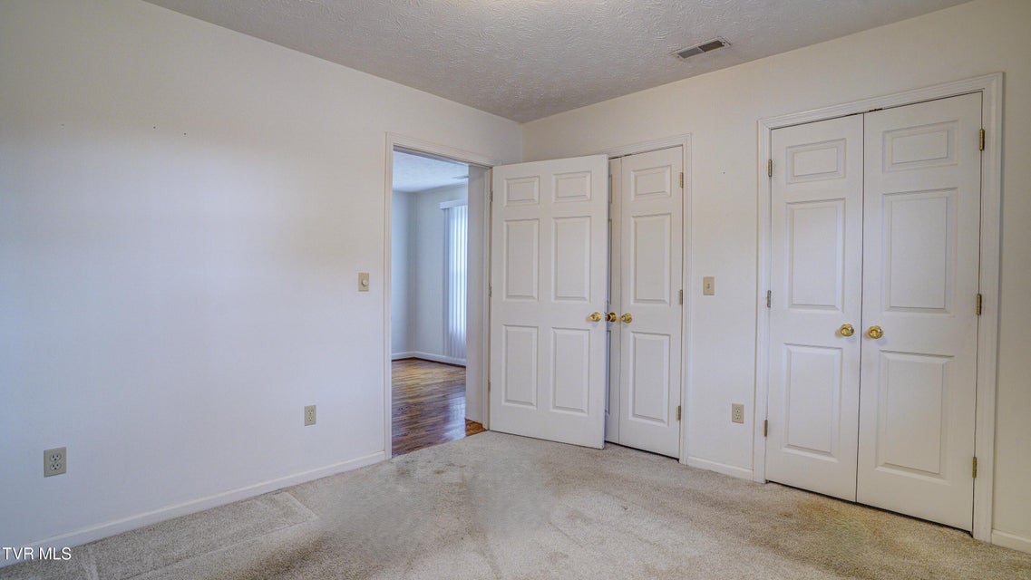 Photo #30: 1717 Oakwood Drive