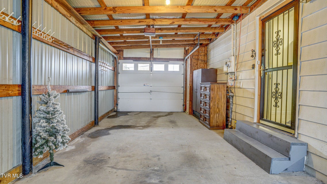 Photo #36: 1717 Oakwood Drive