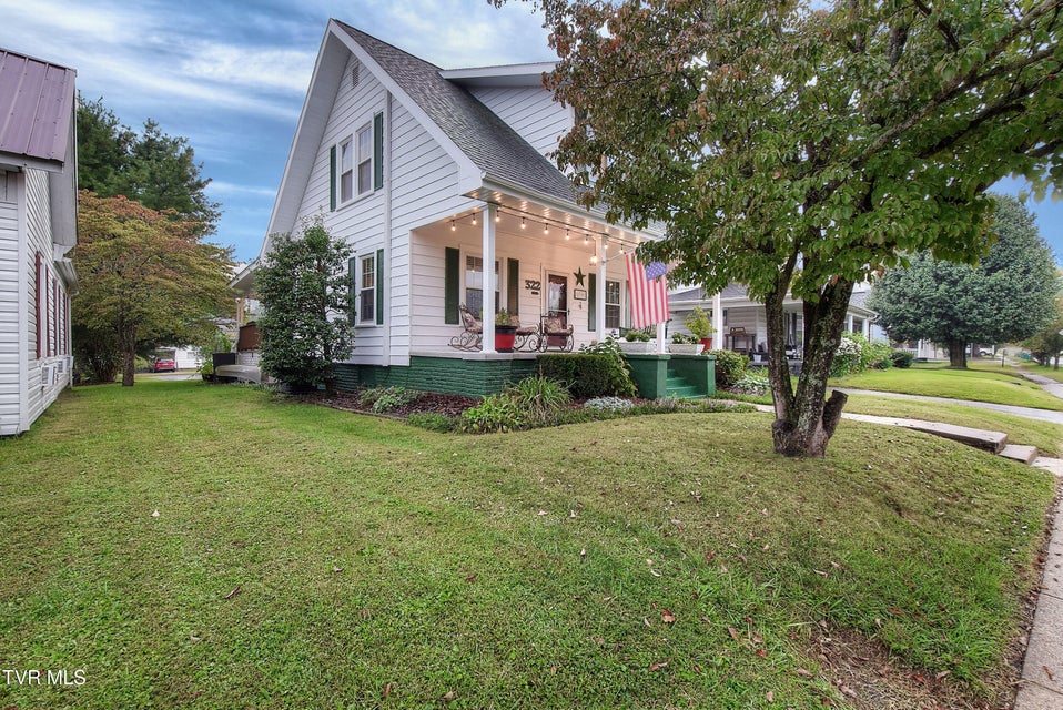 Photo #4: 322 Carolina Avenue