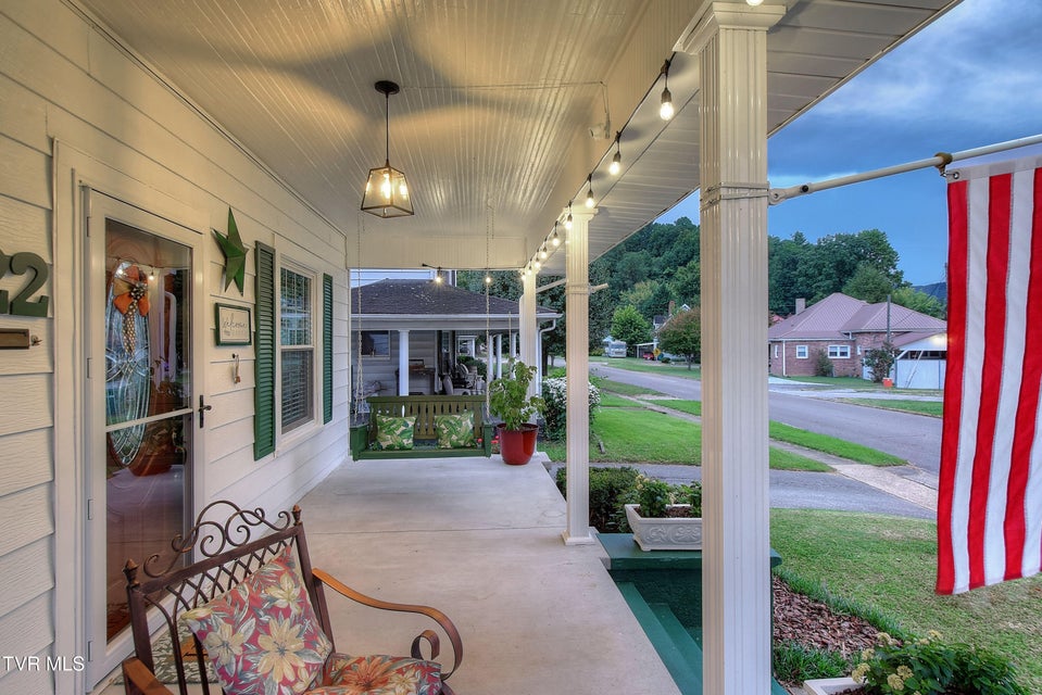 Photo #6: 322 Carolina Avenue