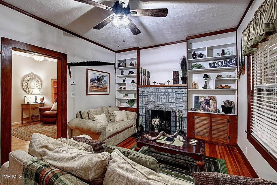 Photo #10: 322 Carolina Avenue