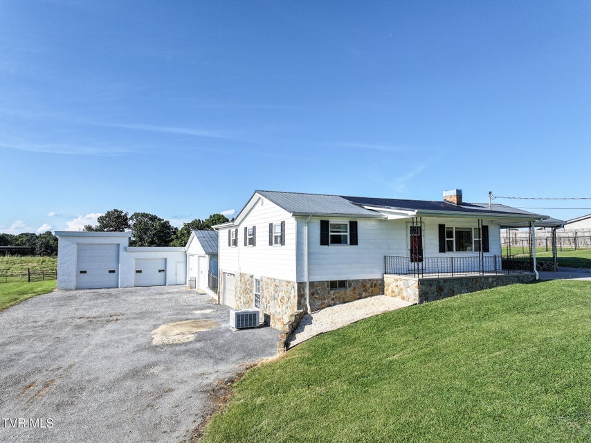 Photo #2: 215 White Sands Rd