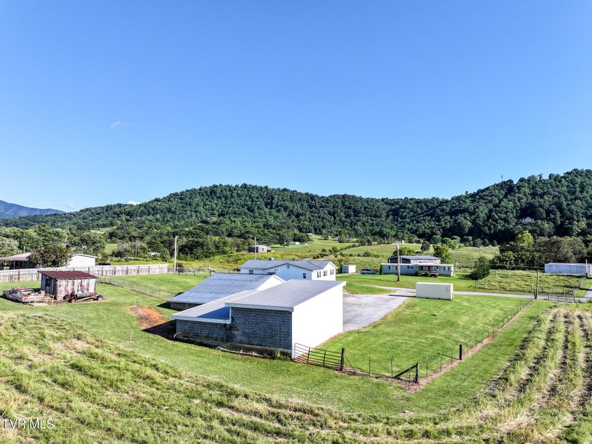 Photo #9: 215 White Sands Rd