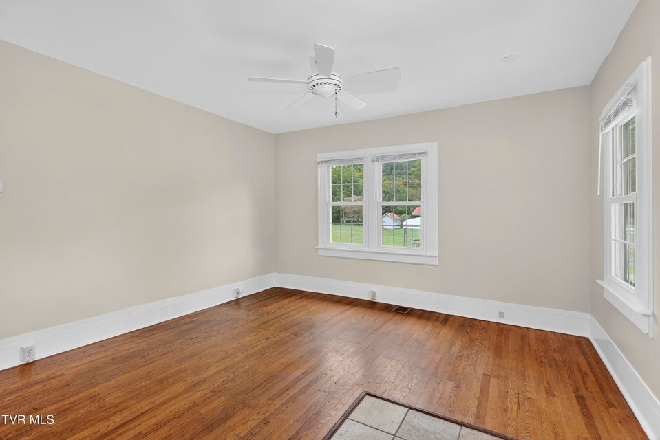 Photo #8: 212 Cotton Street