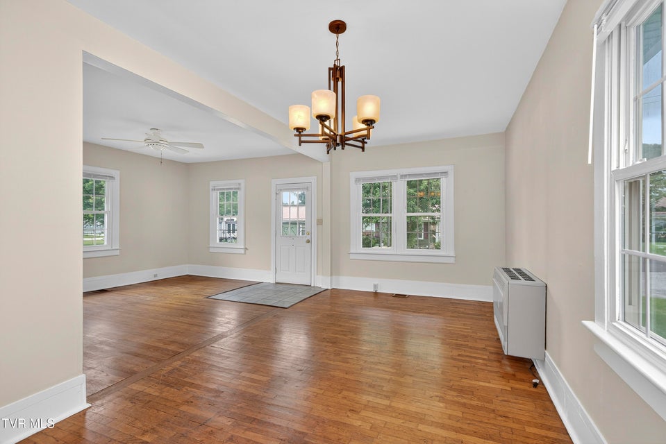 Photo #5: 212 Cotton Street