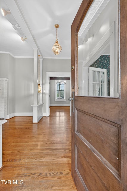 Photo #4: 620 Arlington Avenue