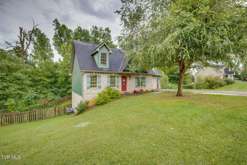 Photo #4: 170 Greyland Drive