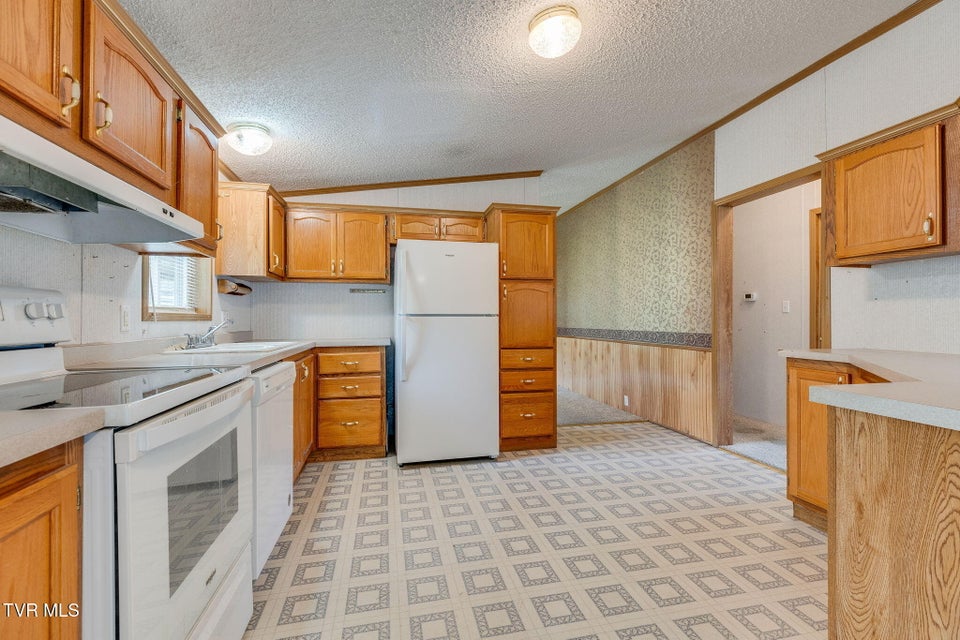 Photo #13: 1011 Barber Road