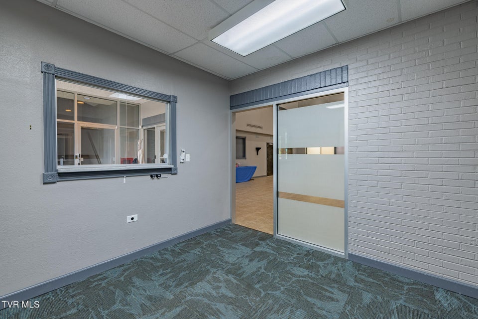Photo #9: 2710 Roan Street