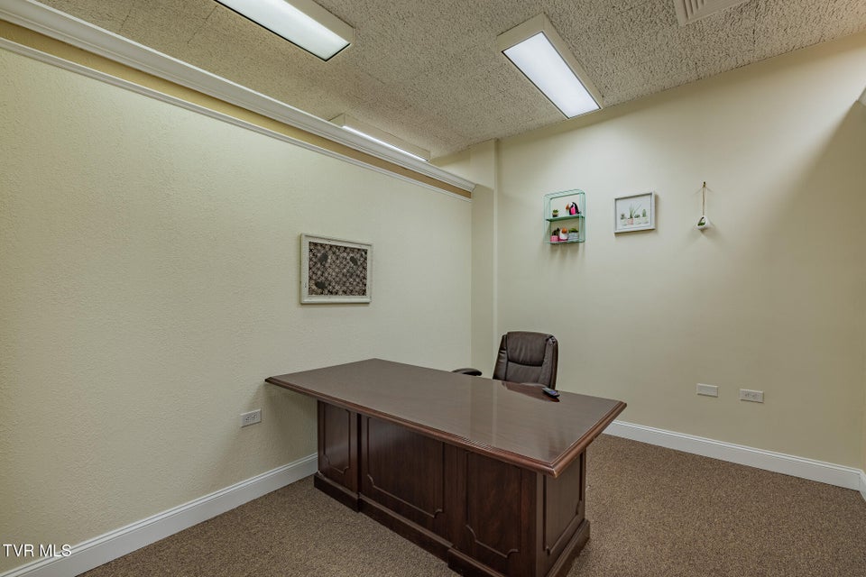 Photo #53: 2710 Roan Street