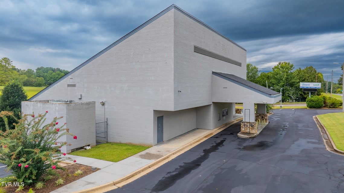 Photo #87: 2710 Roan Street