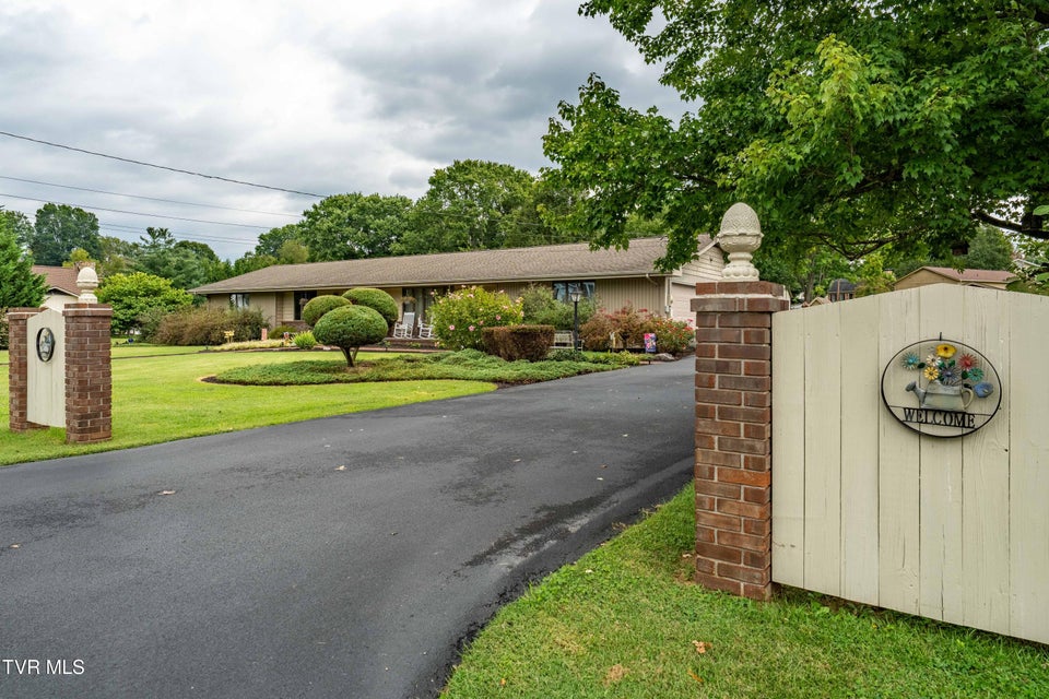 Photo #2: 415 Meadow Brook Drive