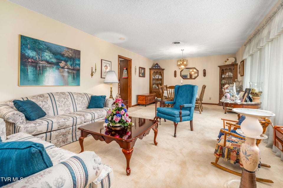 Photo #18: 415 Meadow Brook Drive