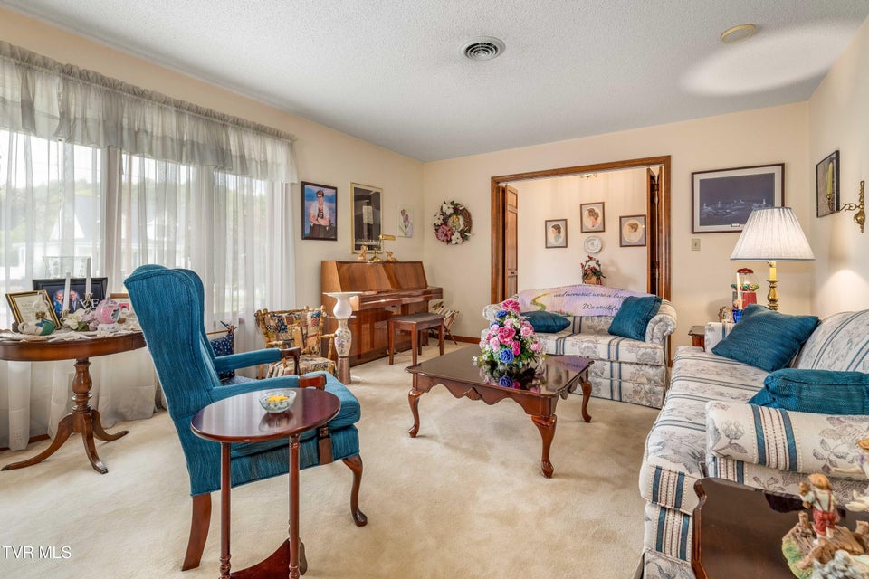 Photo #19: 415 Meadow Brook Drive