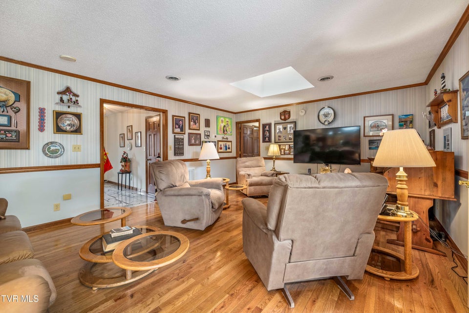 Photo #27: 415 Meadow Brook Drive