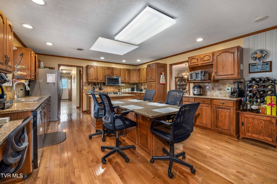 Photo #28: 415 Meadow Brook Drive