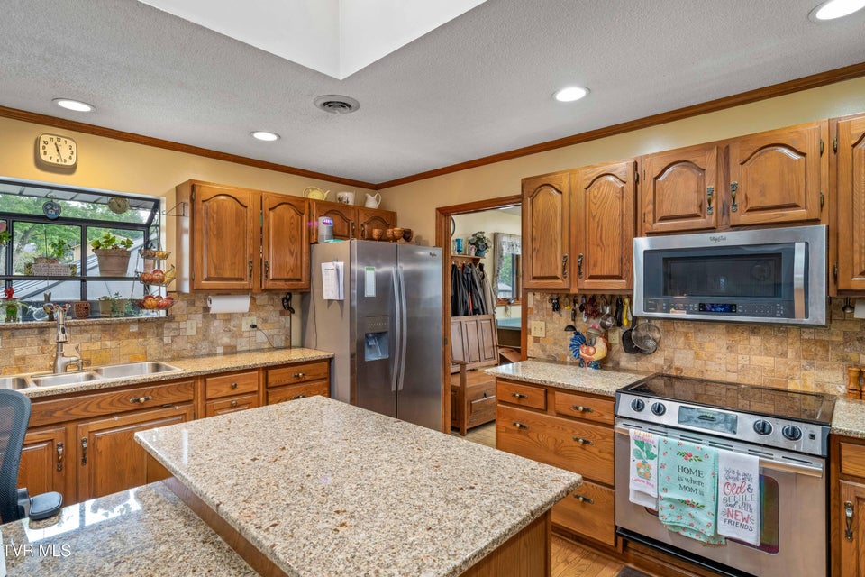 Photo #30: 415 Meadow Brook Drive