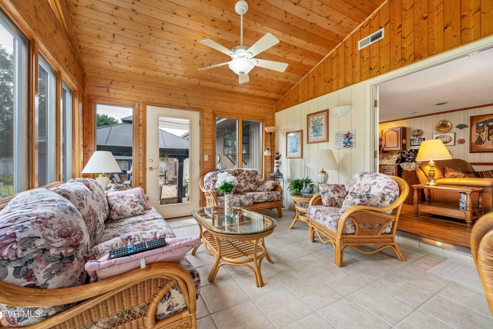 Photo #25: 415 Meadow Brook Drive