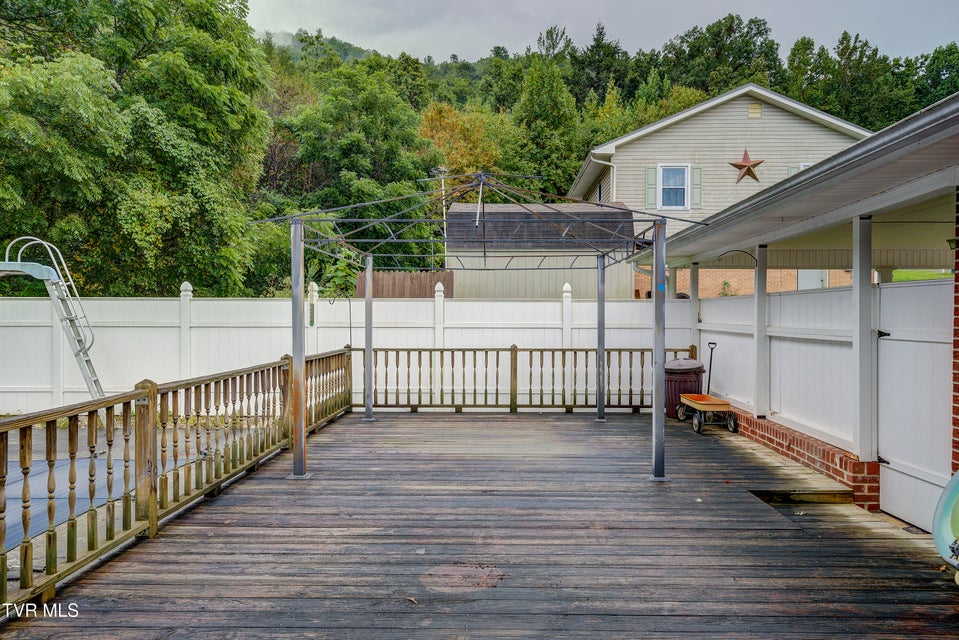 Photo #22: 206 Sycamore Street