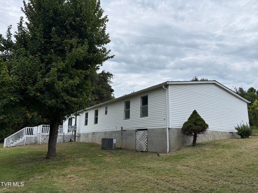 Photo #3: 725 Cedar Crest Road