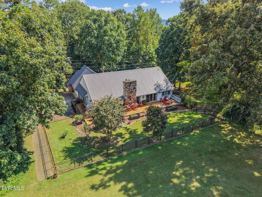 Photo #4: 40 Oakmont Lane