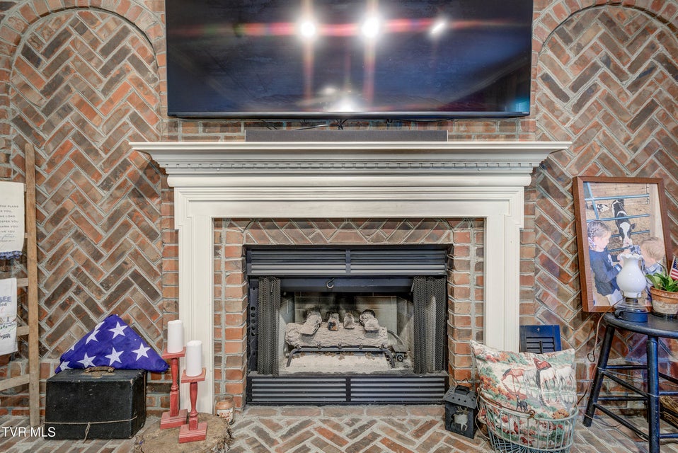 Photo #12: 427 Chesterfield Drive