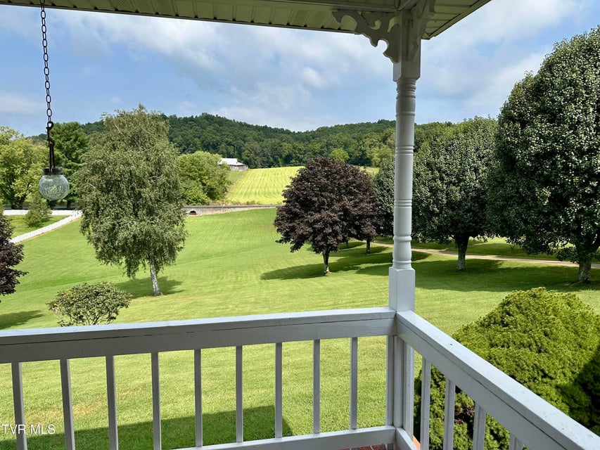 Photo #12: 23089 Green Spring Road