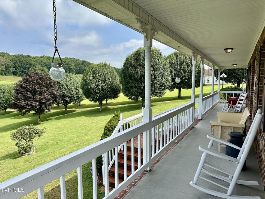 Photo #8: 23089 Green Spring Road