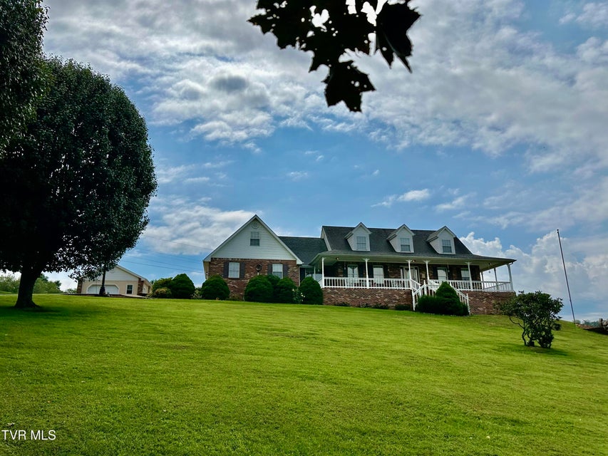 Photo #3: 23089 Green Spring Road