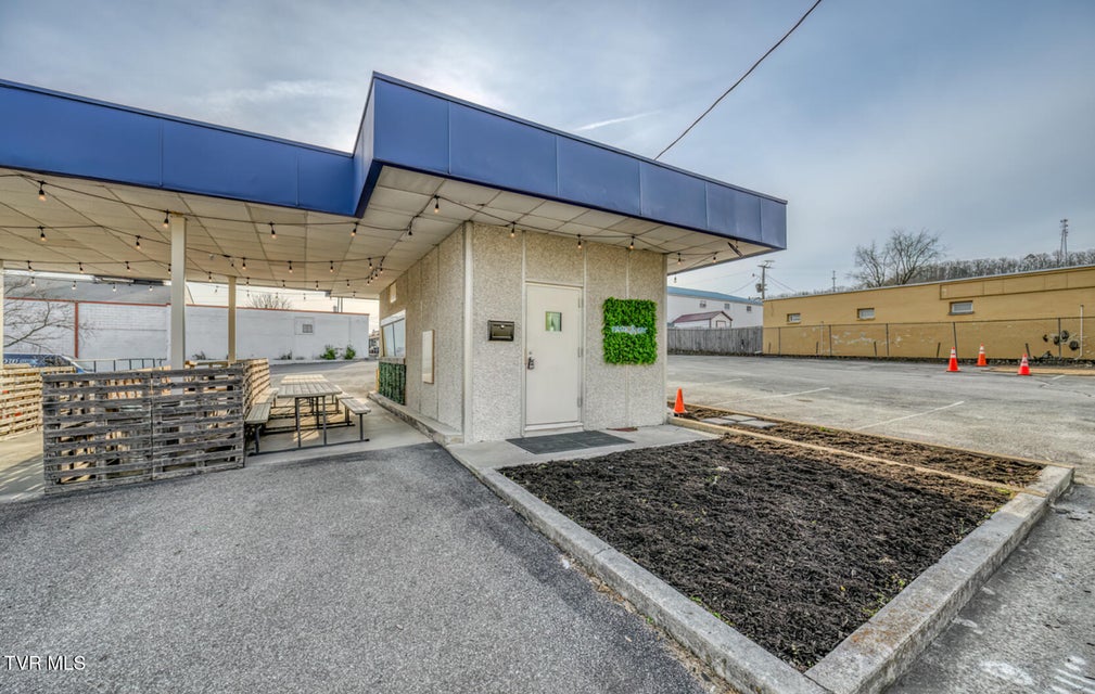 Photo #8: 15 17th Street