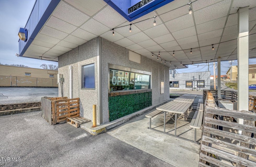 Photo #9: 15 17th Street